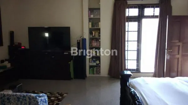 image LUAS, RUMAH DI RAYA SATELIT UTARA,  (4)