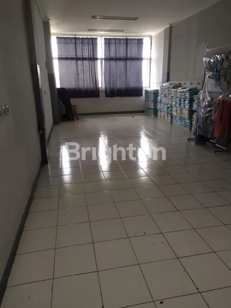 image RUKO DIDAERAH STRTEGIS PARKIR LUAS DI BANDENGAN UTARA JAKUT  (1)