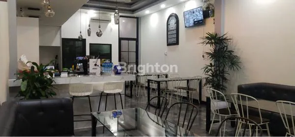 image RUKO 3 LANTAI FULL FURNISHED LOKASI STRATEGIS PINGGIR JALAN UTAMA (2)