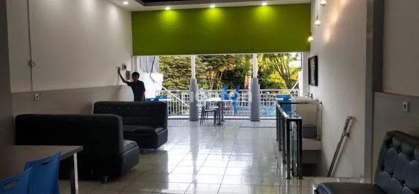 image RUKO 3 LANTAI FULL FURNISHED LOKASI STRATEGIS PINGGIR JALAN UTAMA (6)