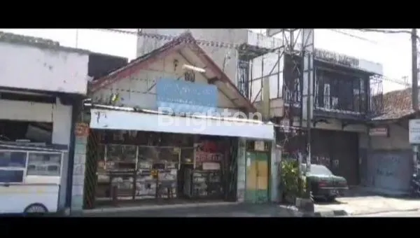 BANGUNAN TOKO HITUNG TANAH.1,5 KM MALIOBORO