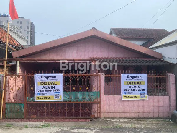 image RUMAH LOKASI PREMIUM TENGAH KOTA DEKAT MALL (1)