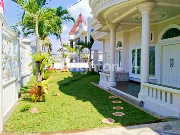 image RUMAH MEWAH BERNUANSA CLASSIC EROPA LOKASI STRATEGIS DEKAT EXIT TOL LAWANG KOTA MALANG (5)