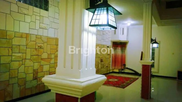 image RUMAH MEWAH BERNUANSA CLASSIC EROPA LOKASI STRATEGIS DEKAT EXIT TOL LAWANG KOTA MALANG (12)