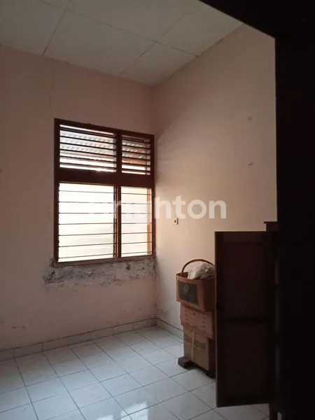 image RUMAH DISEWA UNTUK KELUARGA KECIL, SEMI FURNISH SEMARANG TIMUR (6)