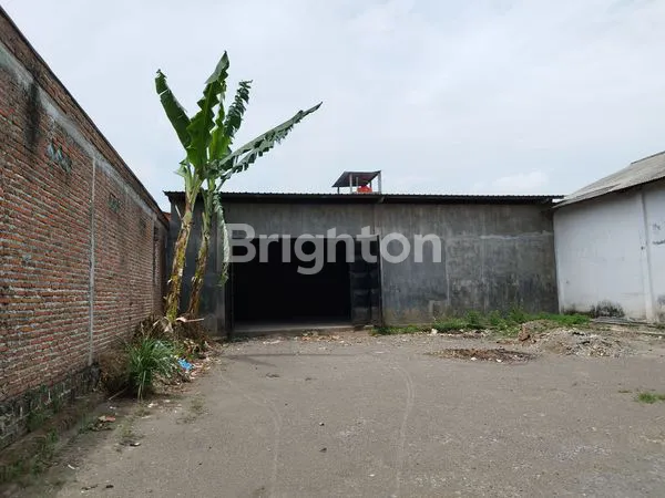 image GUDANG + KANTOR + KAMAR MESS LUAS MURAH AKSES TRONTON KOTA KEDIRI (7)