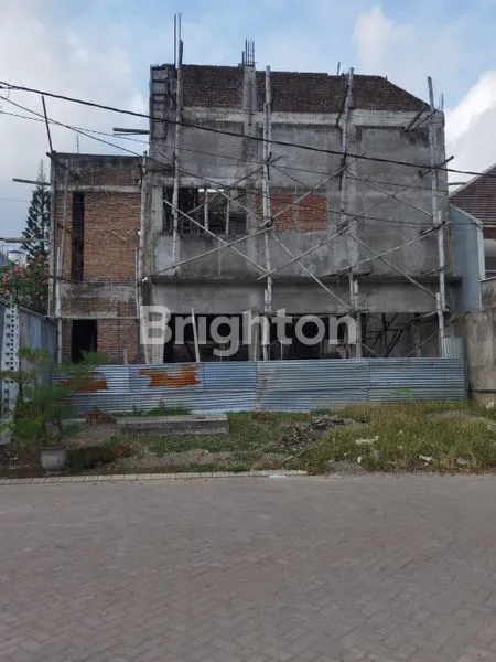 image RUMAH KOMPLEK EKSKLUSIF KOTA KEDIRI (1)