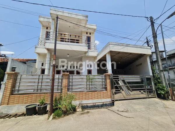 RUMAH 2 LANTAI SHM DUREN JAYA