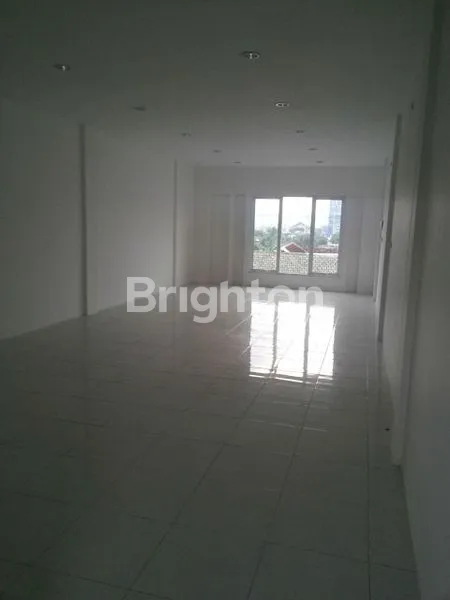 image RUKO PUSAT KOTA KEDIRI PARKIR LUAS (5)