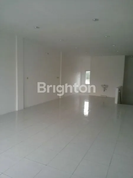 image RUKO PUSAT KOTA KEDIRI PARKIR LUAS (2)