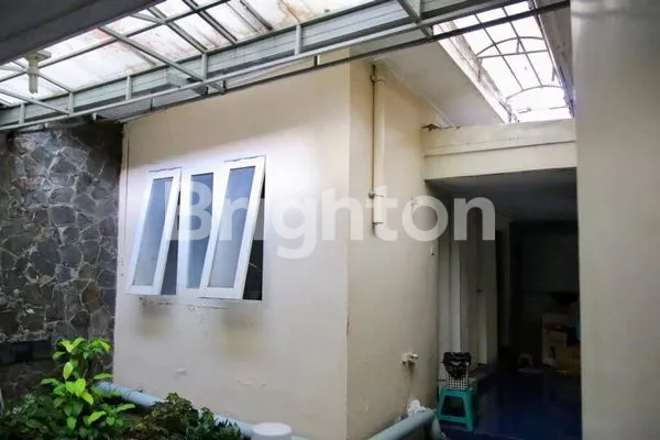 image RUMAH BANGUNAN BELANDA, BERSIH DAN TERAWAT AREA PULAU PULAU (6)