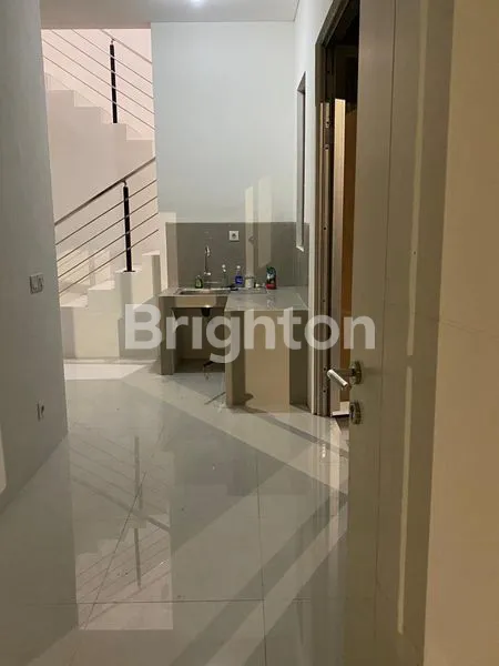 image RUMAH GREENLAND GARBERA (3)