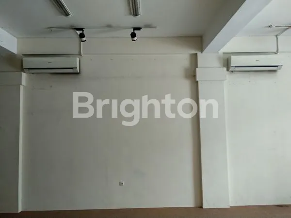 image RUKO 3.5 LANTAI NOL JALAN PANGLIMA SUDIRMAN SURABAYA (2)