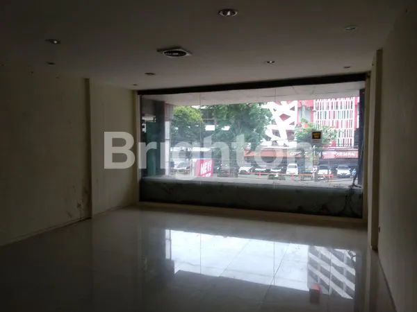 image RUKO 3.5 LANTAI NOL JALAN PANGLIMA SUDIRMAN SURABAYA (4)