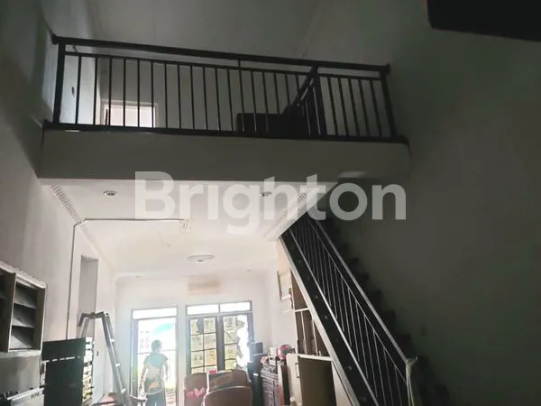 image RUMAH TENGAH KOTA TINGKAT, NEGO SAMPAI DEAL (3)