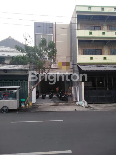 RUKO RAYA KENJERAN BARU GRESS 3 LANTAI STRATEGIS