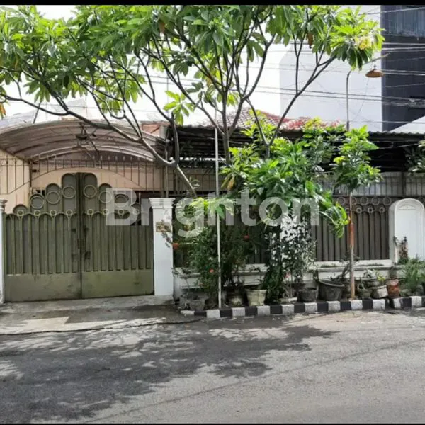 image TURUN HARGA RUMAH MANYAR KERTOARJO DEPAN BONNET (1)