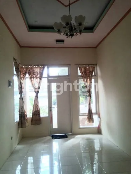 image RUMAH SIAP HUNI DI PERMATA PURI SEMARANG BARAT (2)