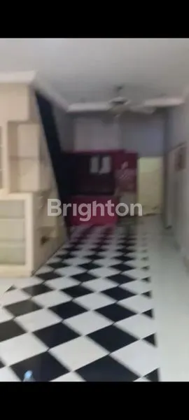 image DIJUAL RUMAH STRATEGIS DEKAT JALAN RAYA BUDURAN, DEKAT KOMPLEK SEKOLAH TK, SD, SMP, SMP , UNIVERSITAS (1)