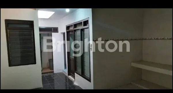 image RUMAH TERAWAT MENANGGAL DEKAT A.YANI , TRANS ICON SURABAYA SELATAN (4)