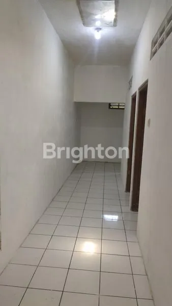 image RUMAH SEDERHANA DI TENGAH KOTA DAERAH PETEMON (5)