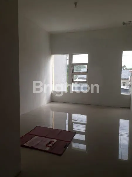 image RUKO BAGUS 2 LANTAI DI AREA RAMAI PEMUKIMAN (4)