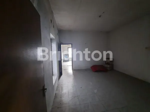 image RUMAH DI PINGGIR JALAN RAYA DAERAH MIJEN (2)