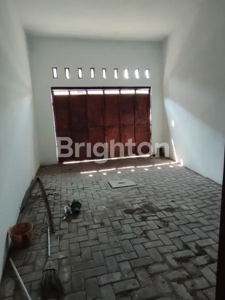 image RUMAH PERUM DEKAT RS GAMBIRAN KEDIRI (2)