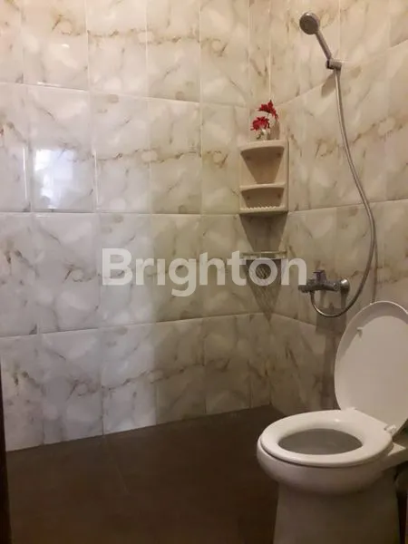 image TURUN HARGA RUMAH BUTUH TERJUAL CEPAT DI HALIM, JAKARTA TIMUR. (8)