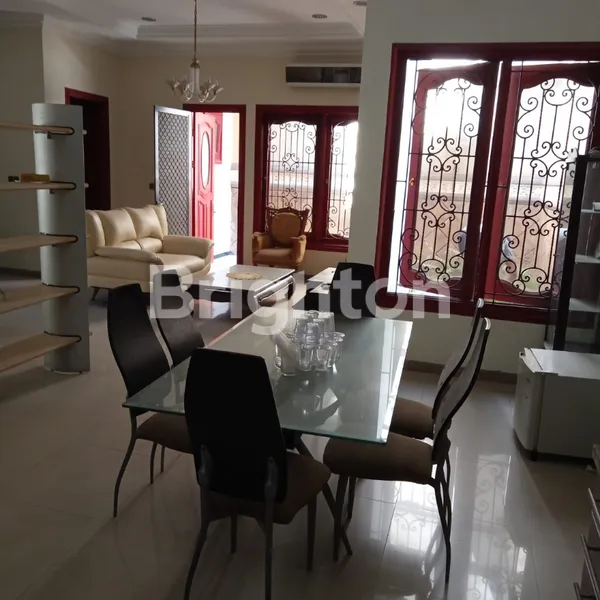 image RUMAH HOOK MEWAH SIAP HUNI DI JEMURSARI REGENCY AMAN BEBAS BANJIR  (4)