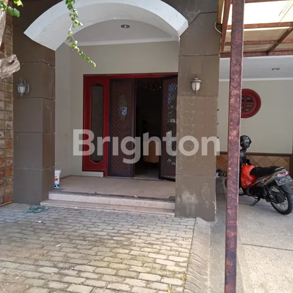 image RUMAH HOOK MEWAH SIAP HUNI DI JEMURSARI REGENCY AMAN BEBAS BANJIR  (7)