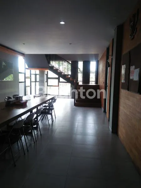 image BANGUNAN COCOK UNTUK KANTOR (6)