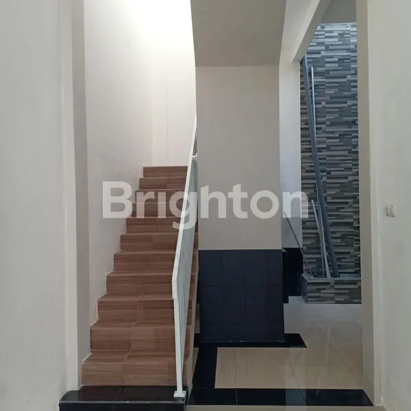 image RUMAH BARU 2 LANTAI PERMATA SUKODONO RAYA (4)