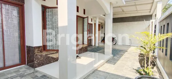 image TURUN HARGA \U203C\UFE0F RUMAH MINIMALIS BESAR & LUAS 2 LANTAI AREA SOEKARNO HATTA MALANG (3)