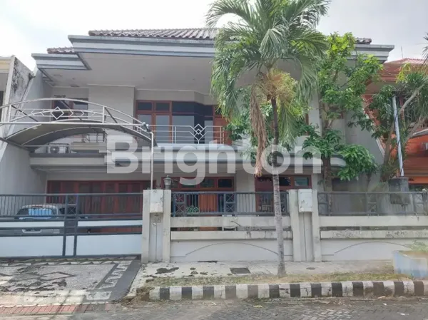 image RUMAH CANTIK SIMPANG DARMO PERMAI SELATAN SURABAYA (1)
