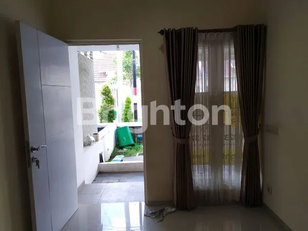 image RUMAH GRAND DELTASARI CLUSTER MAGNOLIA WARU SIDOARJO  (2)