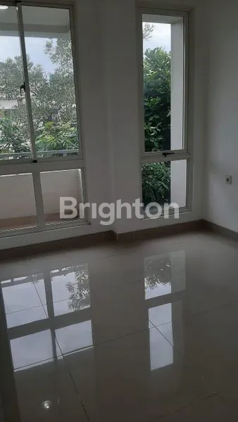 image HARGA UPDATE !!! RUMAH 2 LANTAI SEMI FURNISHED DI SCIENTIA CLUSTER EDISON (1)