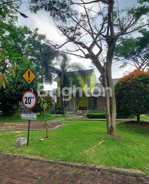 image RUMAH 2 LANTAI POSISI HOEK FULL FURNISHED DI PERUMAHAN CENTRAL KARAWACI (1)