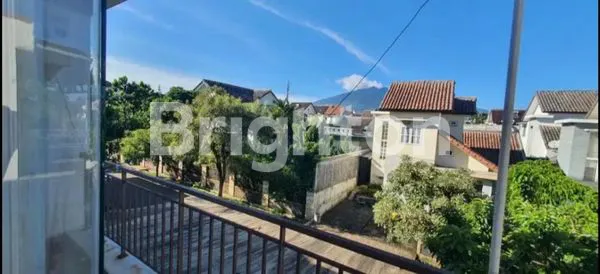 image RUMAH 2 LANTAI SANGAT CANTIK SEJUK DAN NYAMAN VIEW GUNUNG SIAP HUNI (7)