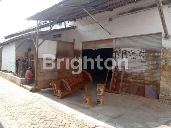 DIJUAL CEPAT..RUMAH DAN GUDANG DI SERMA ABDUL RAHMAN