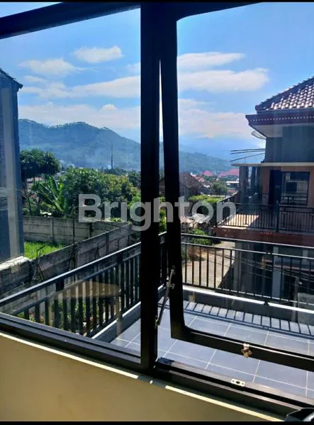 image VILLA 2 LANTAI CANTIK EKSKLUSIF DAN STRATEGIS 0 JALAN PROVINSI (3)