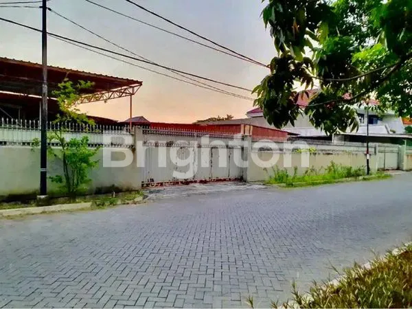 image TANAH DI JL RAYA KLAMPIS ANOM SURABAYA LOKASI STRATEGIS (1)