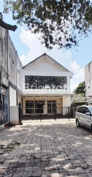 image RUKO STRATEGIS PARKIR LUAS AREA GUNUNG GUNUNG KOTA MALANG (1)