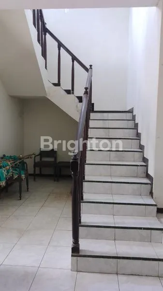 image VILLA 2 LANTAI VIEW GUNUNG DENGAN FASILITAS KOLAM RENANG (6)