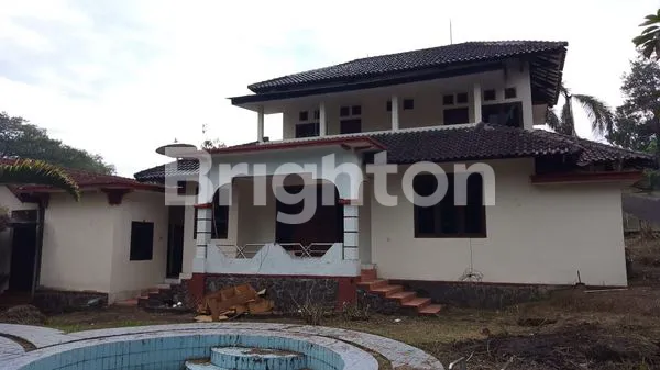 image VILLA 2 LANTAI VIEW GUNUNG DENGAN FASILITAS KOLAM RENANG (7)