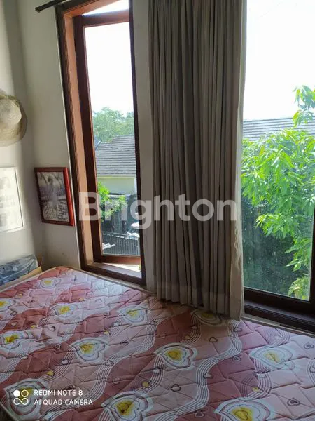 image TURUN HARGA DIJUAL RUMAH DUA LANTAI SEMI FURNISH DI VILLA KRISTA GEDAWANG SEMARANG (3)