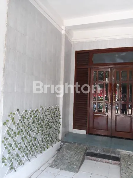 image RUMAH LANTAI 3 SIAP HUNI  HARGA MINIMALIS PLAMONGAN INDAH SEMARANG (7)