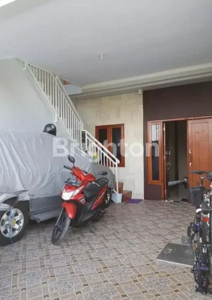 image HUNIAN 2 LANTAI DI WONOREJO SELATAN (2)