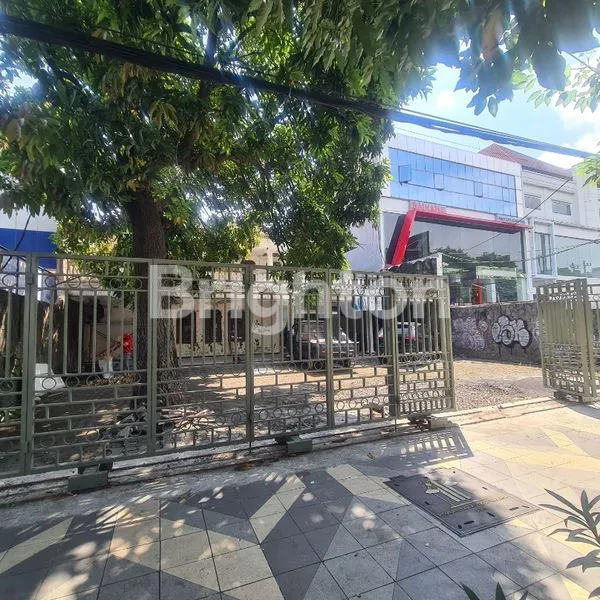 DIJUAL GEDUNG 3 LANTAI, LOKASI PUSAT KOTA KOMERSIAL AREA, COCOK UNTUK KANTOR, KLINIK, RESTO JALAN DIPONEGORO
