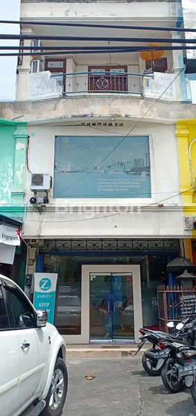 image RUKO 3 LANTAI JALAN UTAMA GATSU DENPASAR (1)